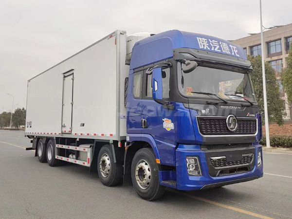 9.6米陕汽德龙X5000冷藏车