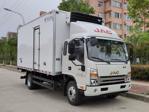 5.4米江淮帅铃Q7冷藏车