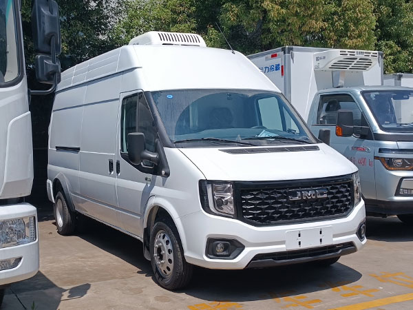 8.7立方江铃福顺冷藏车